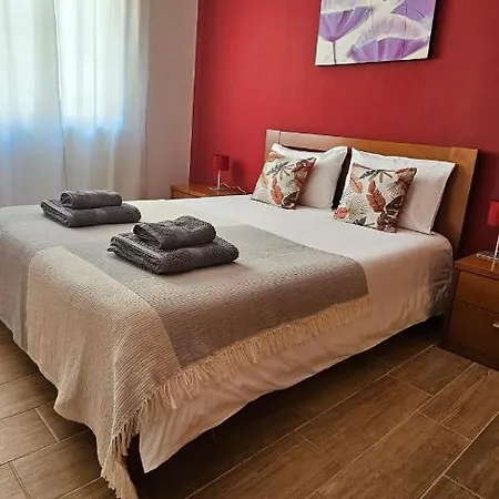 - Ferias Felizes * 波尔蒂芒